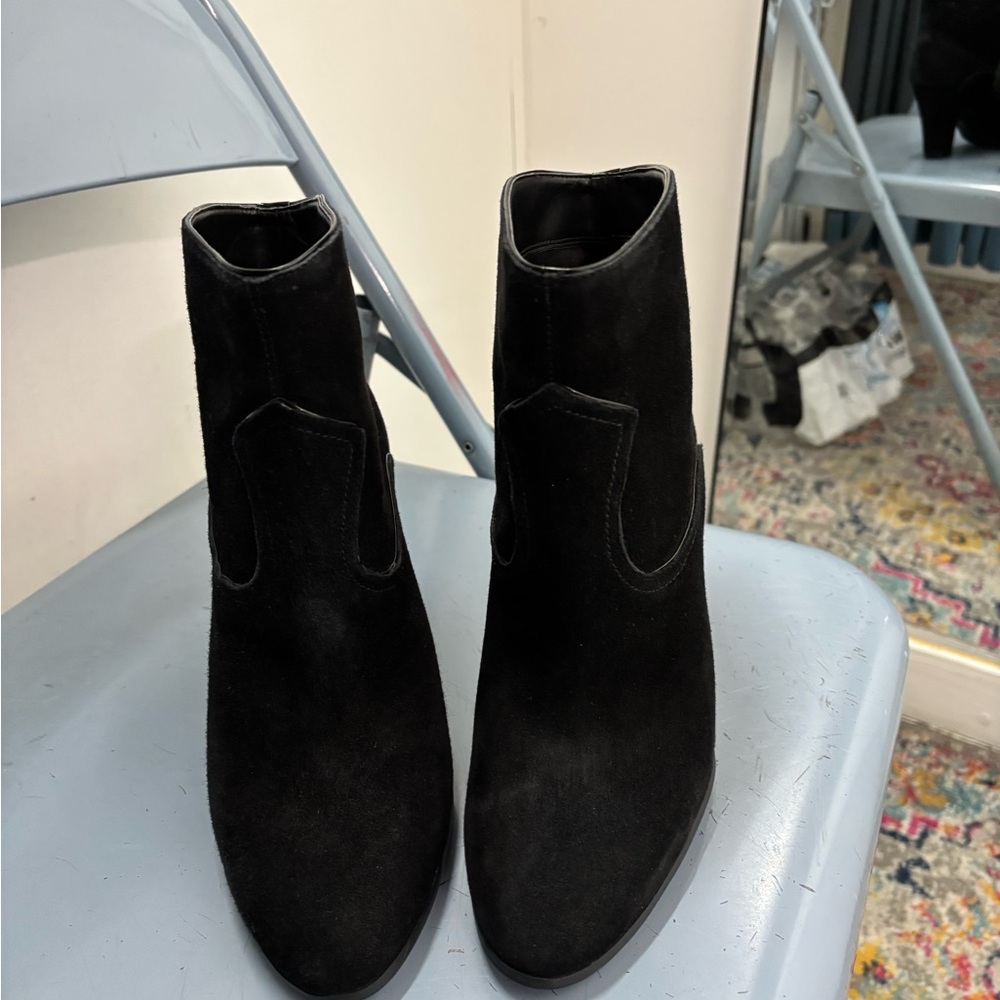 Nine West Black Ankle Boots & Booties with Suede Texture and Pointed Toe